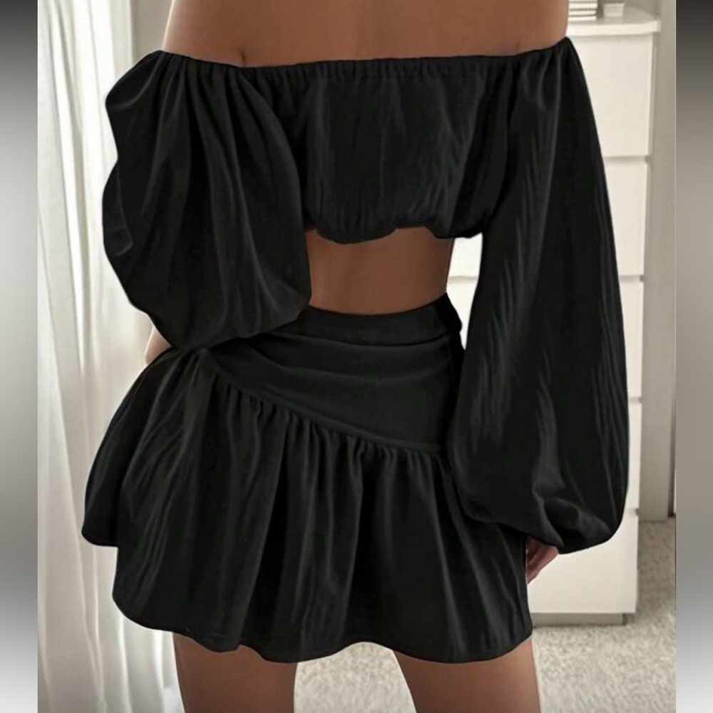 Black Off-Shoulder Two-Piece Set - Picture 2 of 4